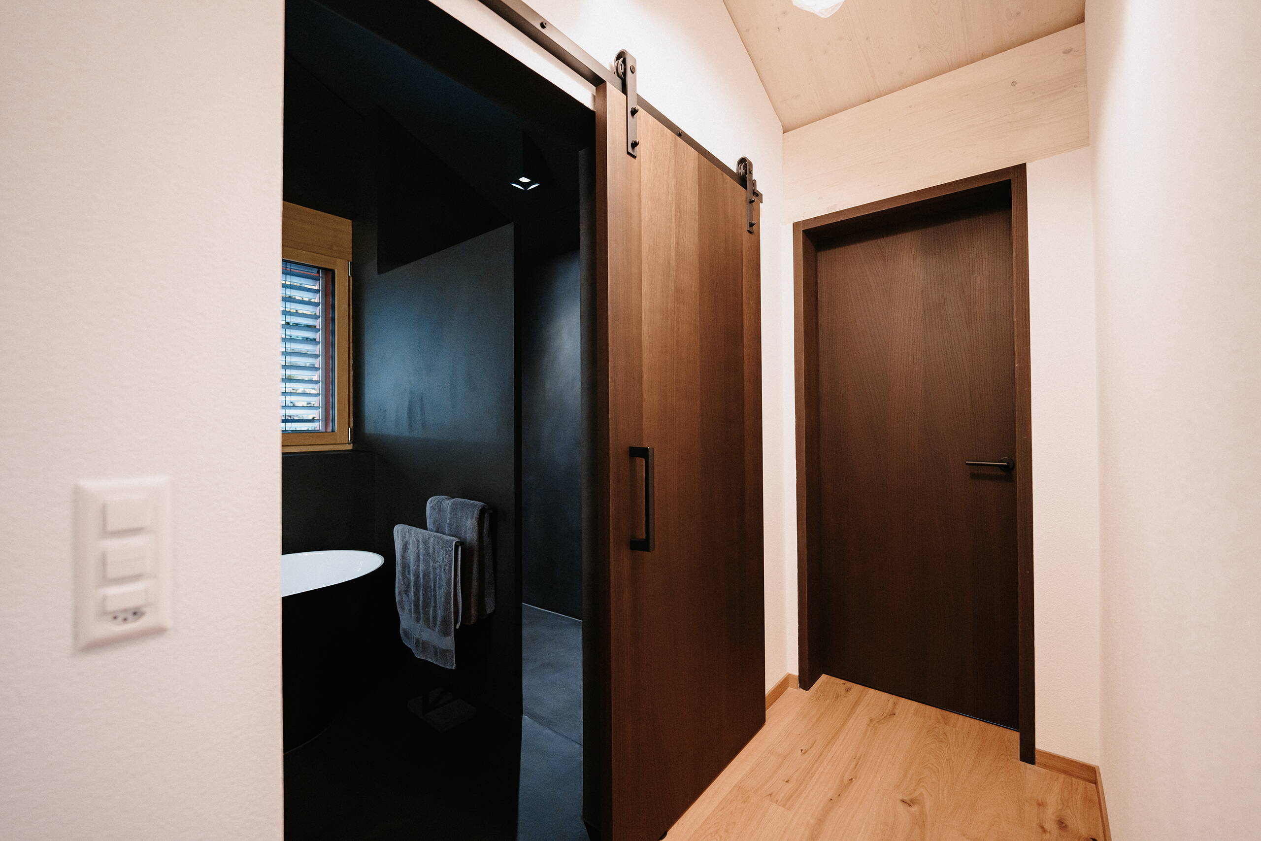 Zoom: Wohnung Emmetten – W Werk Türen & Räume