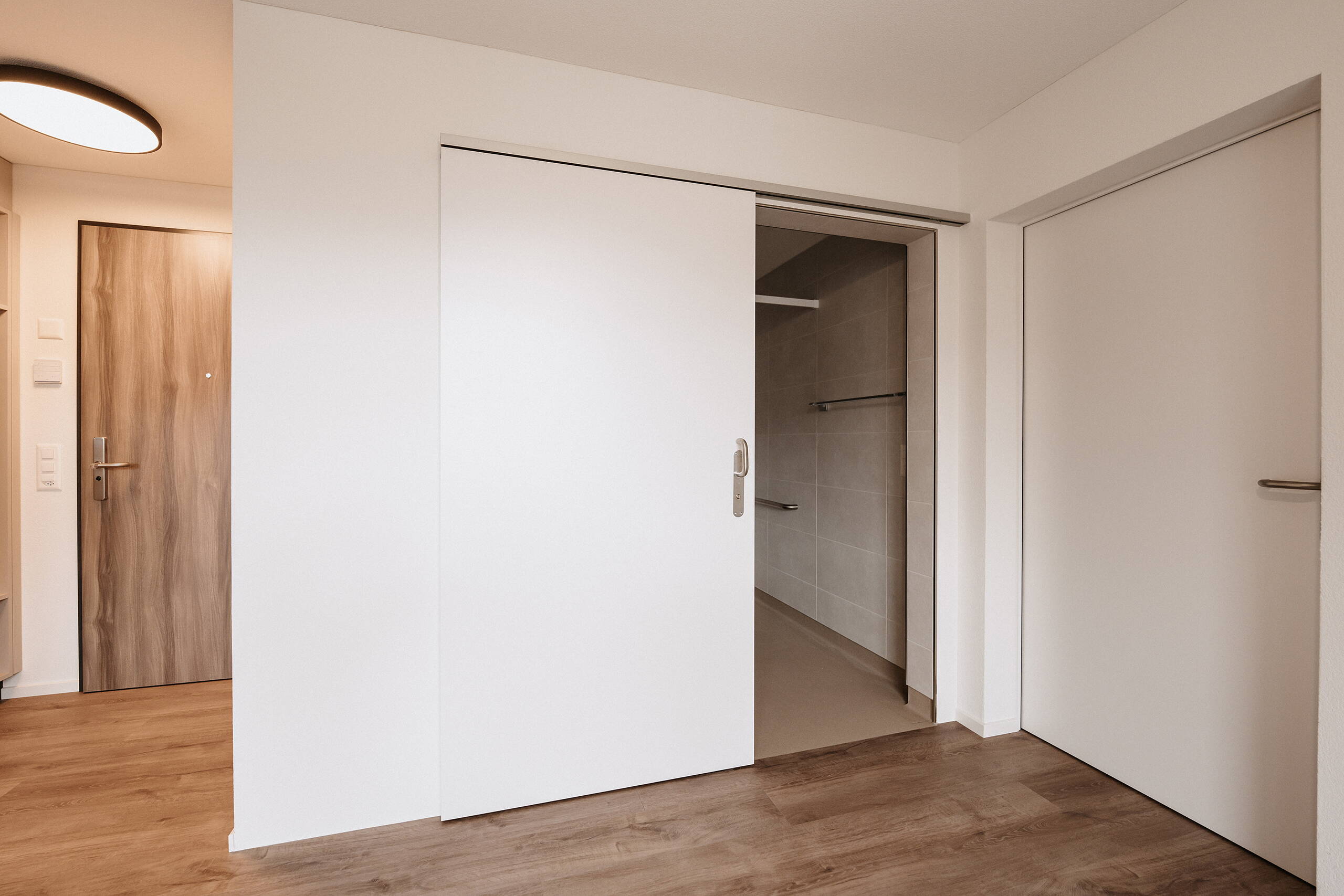 Zoom: Alterswohnungen Brienz – W Werk Türen & Räume